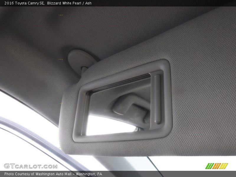 Blizzard White Pearl / Ash 2016 Toyota Camry SE