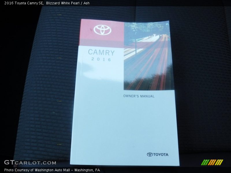 Blizzard White Pearl / Ash 2016 Toyota Camry SE