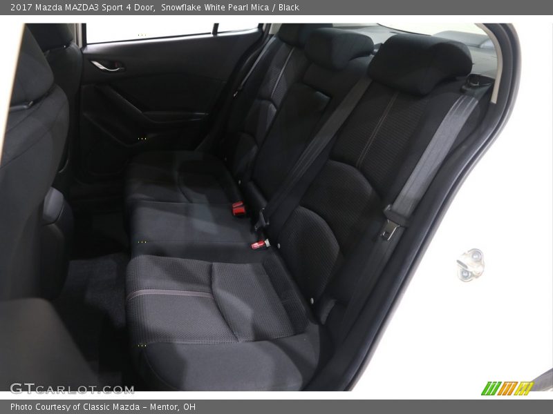 Snowflake White Pearl Mica / Black 2017 Mazda MAZDA3 Sport 4 Door