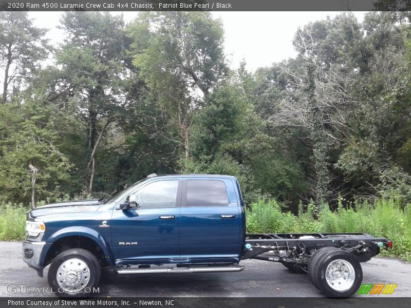  2020 4500 Laramie Crew Cab 4x4 Chassis Patriot Blue Pearl