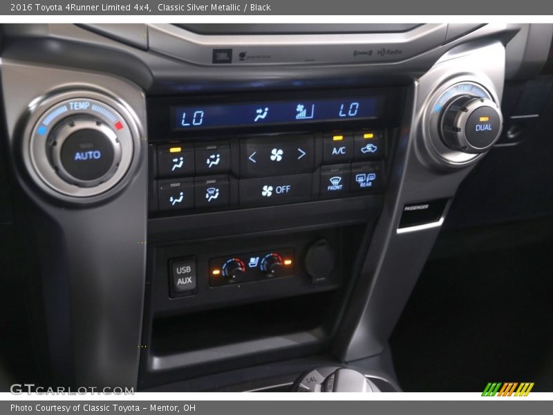 Classic Silver Metallic / Black 2016 Toyota 4Runner Limited 4x4