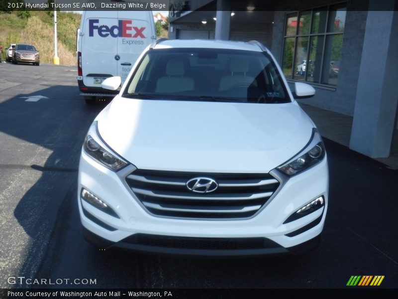 Dazzling White / Beige 2017 Hyundai Tucson SE AWD
