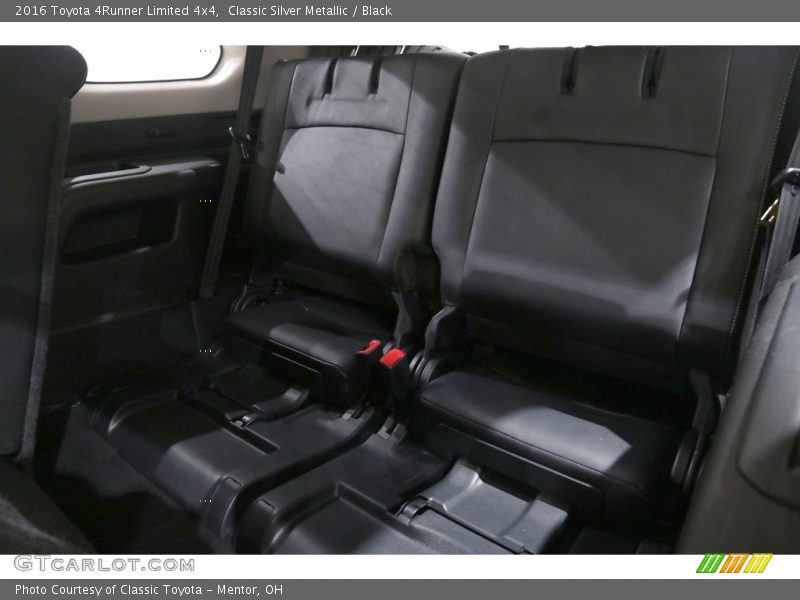 Classic Silver Metallic / Black 2016 Toyota 4Runner Limited 4x4