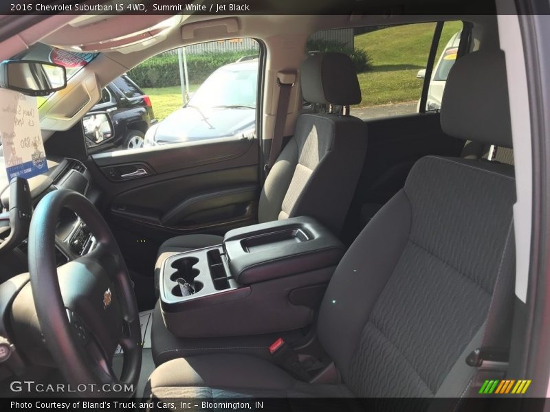 Summit White / Jet Black 2016 Chevrolet Suburban LS 4WD