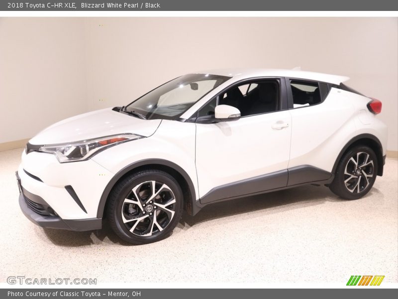 Blizzard White Pearl / Black 2018 Toyota C-HR XLE