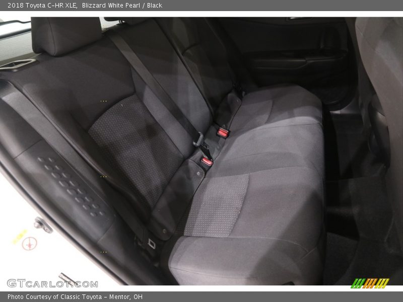 Blizzard White Pearl / Black 2018 Toyota C-HR XLE