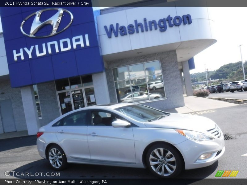 Radiant Silver / Gray 2011 Hyundai Sonata SE