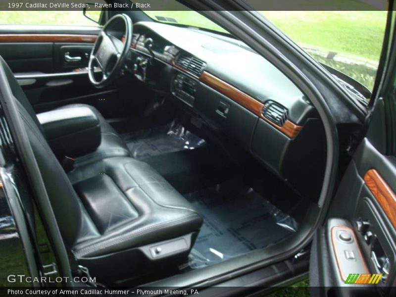 Raven Black / Black 1997 Cadillac DeVille Sedan
