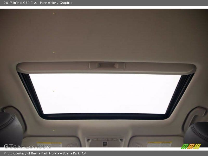 Sunroof of 2017 Q50 2.0t