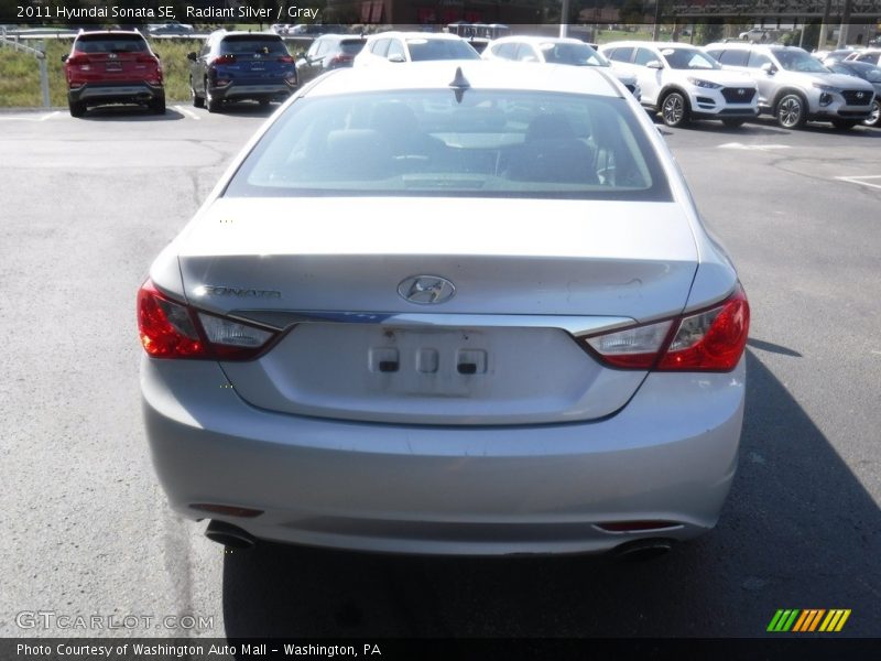 Radiant Silver / Gray 2011 Hyundai Sonata SE