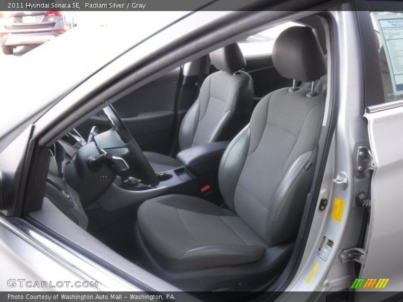 Radiant Silver / Gray 2011 Hyundai Sonata SE