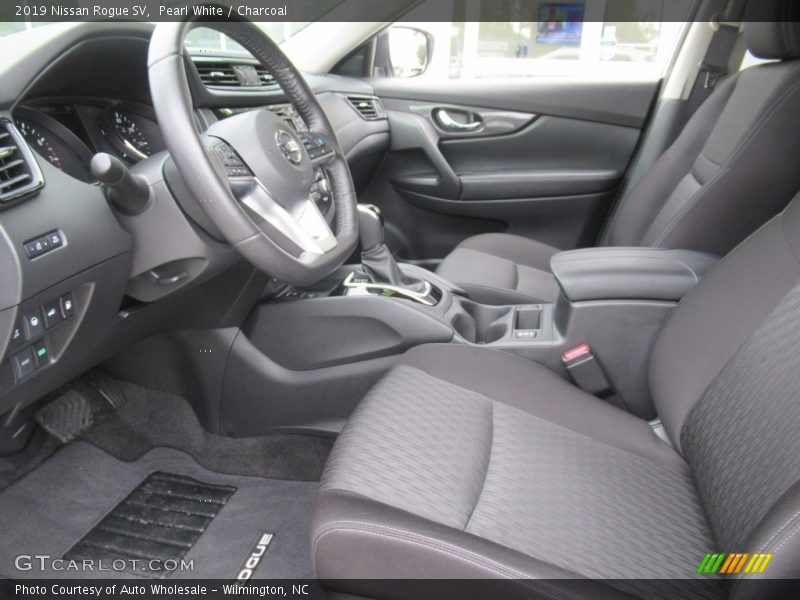 Pearl White / Charcoal 2019 Nissan Rogue SV