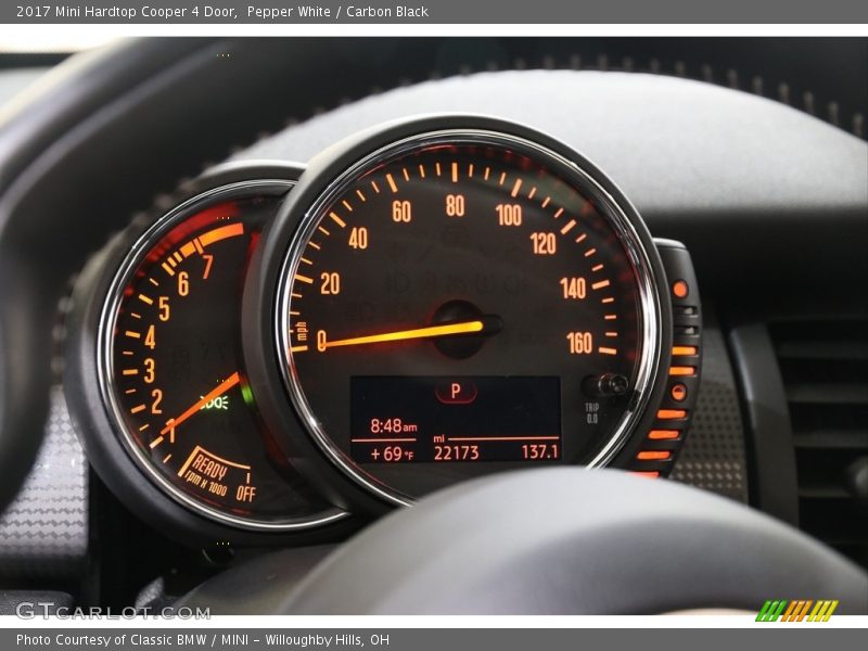 Pepper White / Carbon Black 2017 Mini Hardtop Cooper 4 Door