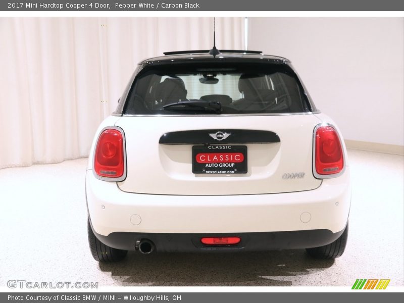 Pepper White / Carbon Black 2017 Mini Hardtop Cooper 4 Door
