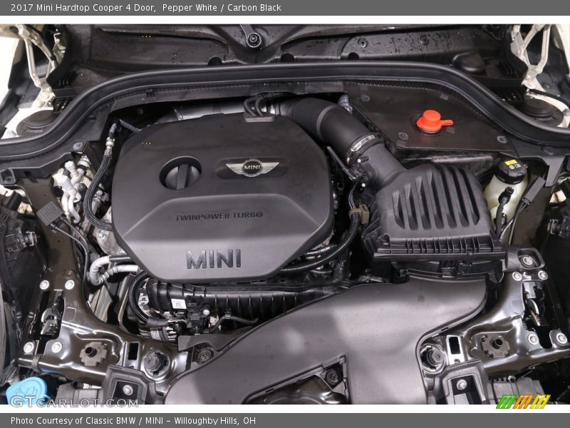 Pepper White / Carbon Black 2017 Mini Hardtop Cooper 4 Door