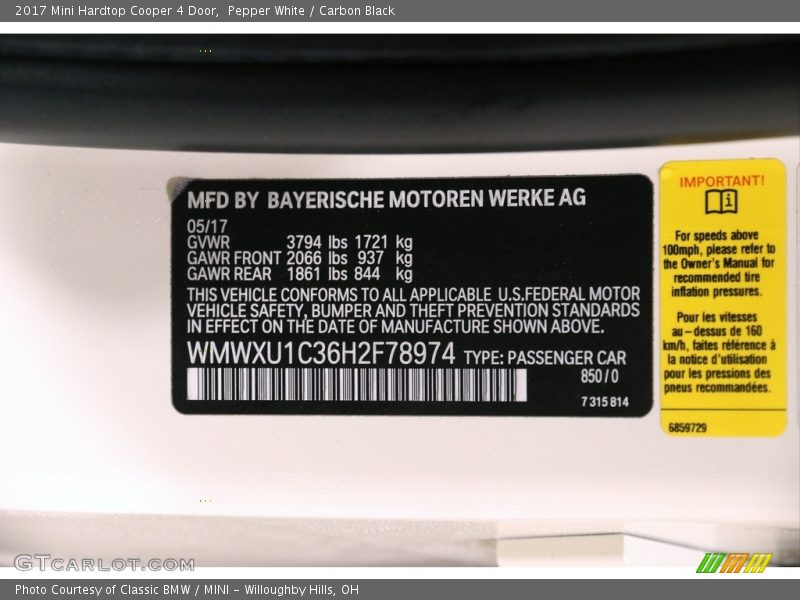 Pepper White / Carbon Black 2017 Mini Hardtop Cooper 4 Door