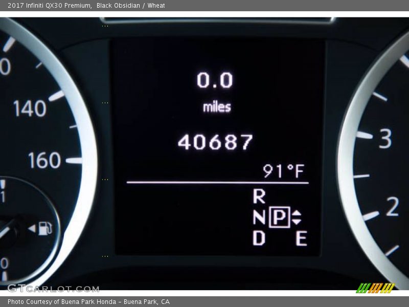 Black Obsidian / Wheat 2017 Infiniti QX30 Premium