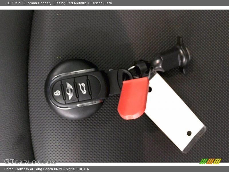 Blazing Red Metallic / Carbon Black 2017 Mini Clubman Cooper