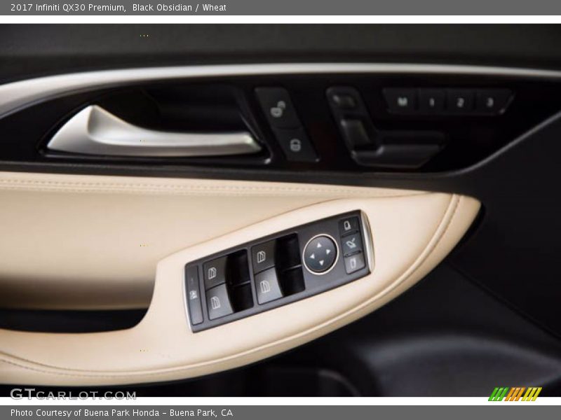 Door Panel of 2017 QX30 Premium