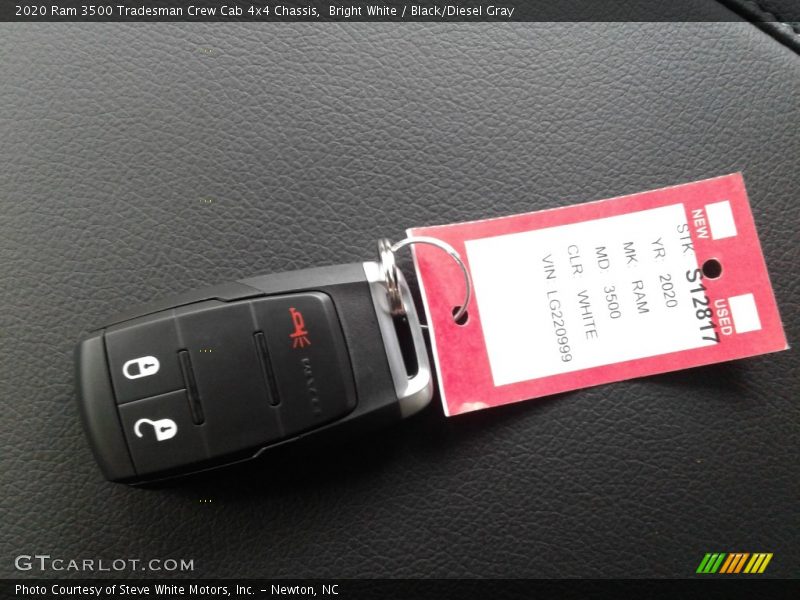Bright White / Black/Diesel Gray 2020 Ram 3500 Tradesman Crew Cab 4x4 Chassis