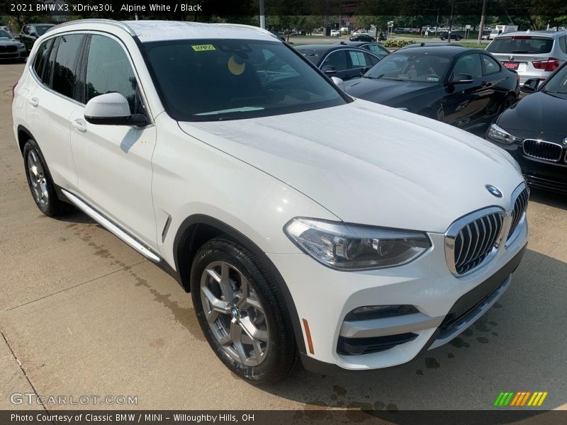 Alpine White / Black 2021 BMW X3 xDrive30i