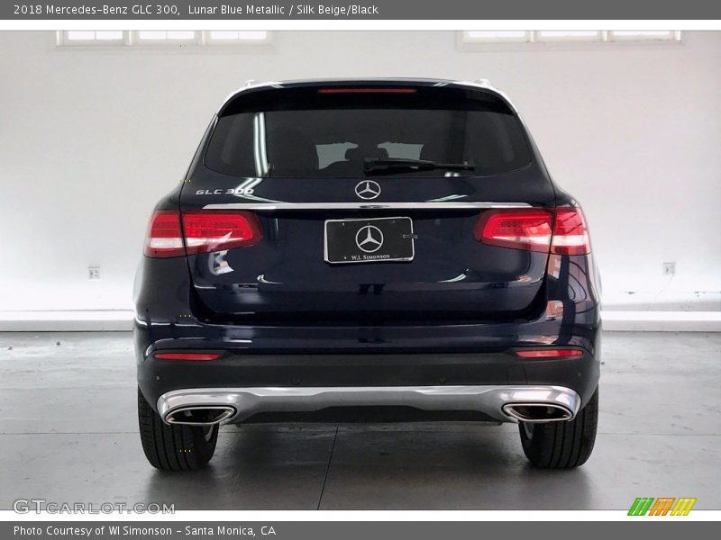 Lunar Blue Metallic / Silk Beige/Black 2018 Mercedes-Benz GLC 300