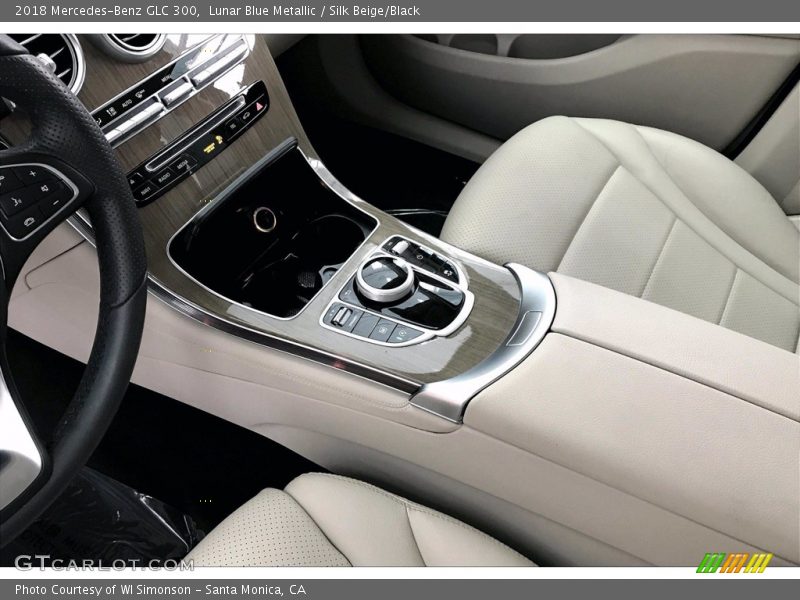 Lunar Blue Metallic / Silk Beige/Black 2018 Mercedes-Benz GLC 300