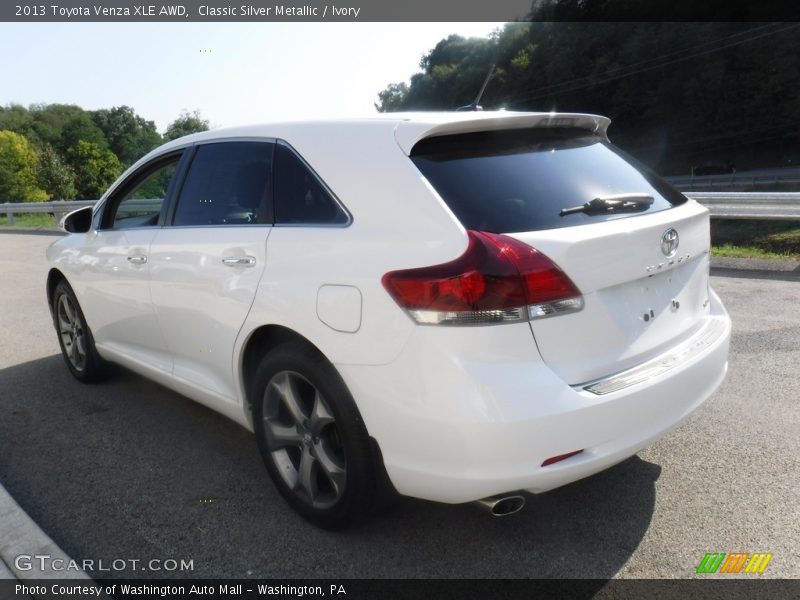 Classic Silver Metallic / Ivory 2013 Toyota Venza XLE AWD