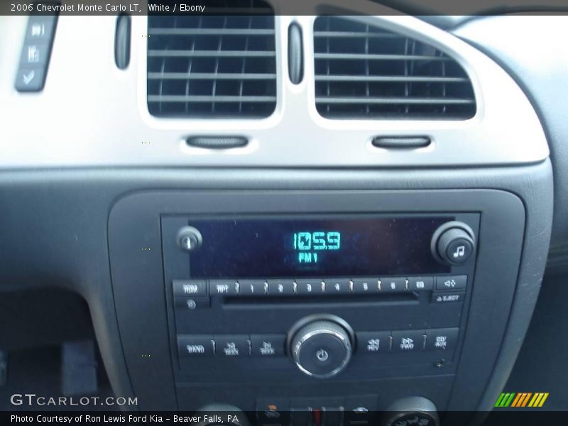 White / Ebony 2006 Chevrolet Monte Carlo LT