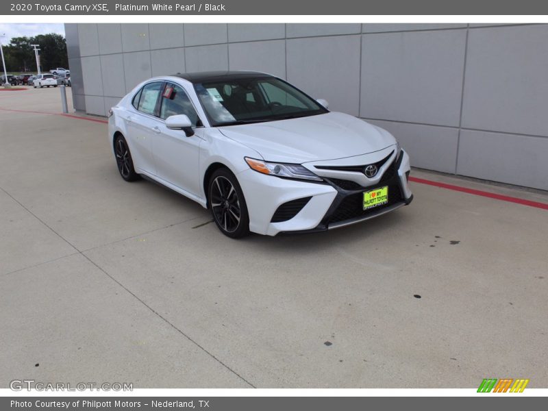 Platinum White Pearl / Black 2020 Toyota Camry XSE