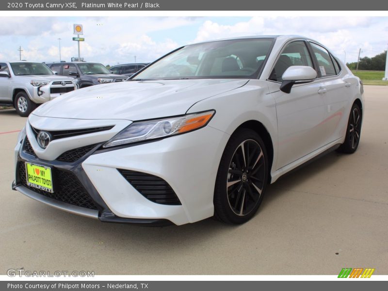 Platinum White Pearl / Black 2020 Toyota Camry XSE