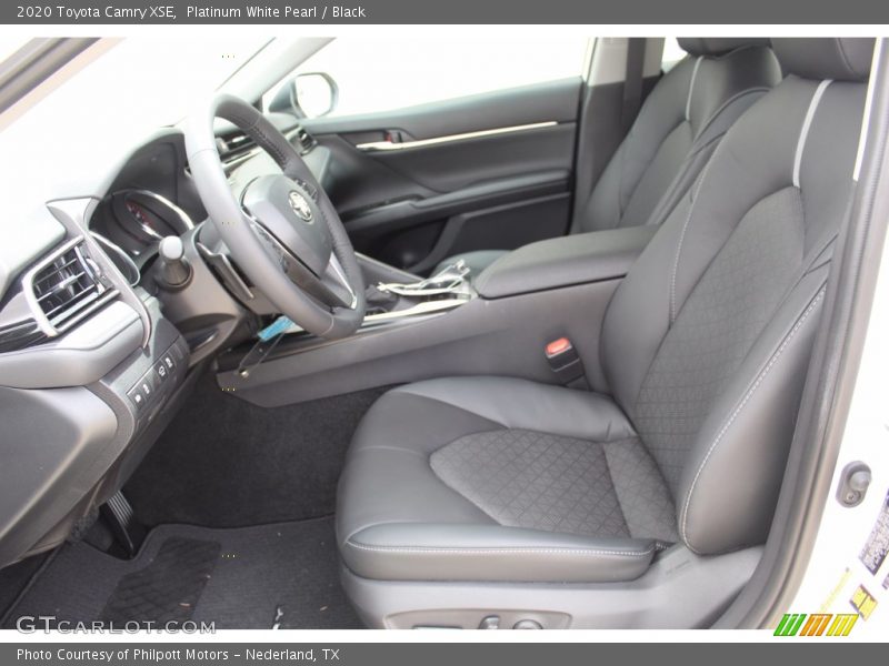 Platinum White Pearl / Black 2020 Toyota Camry XSE