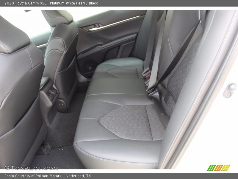Platinum White Pearl / Black 2020 Toyota Camry XSE