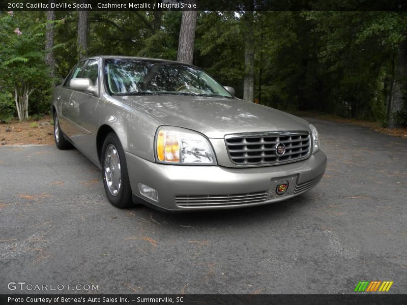Cashmere Metallic / Neutral Shale 2002 Cadillac DeVille Sedan