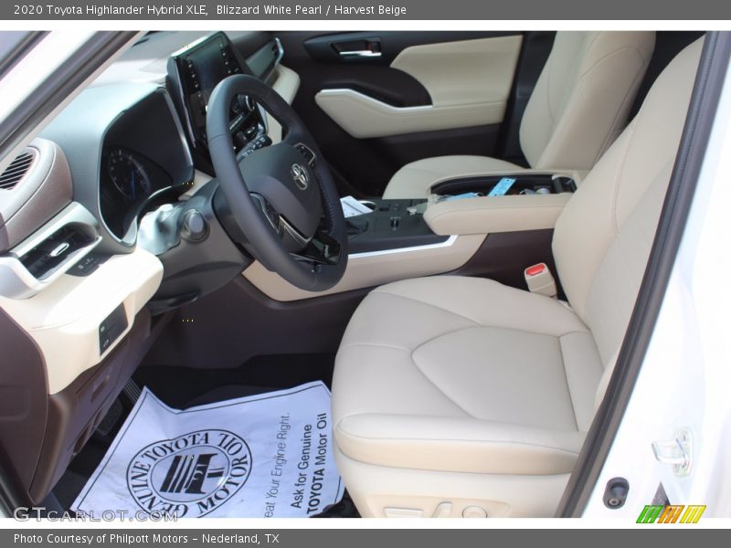 Blizzard White Pearl / Harvest Beige 2020 Toyota Highlander Hybrid XLE
