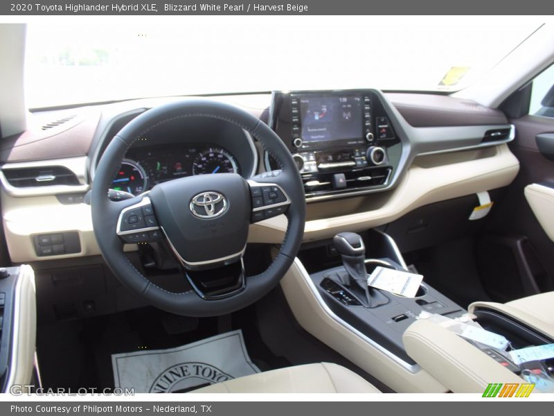 Blizzard White Pearl / Harvest Beige 2020 Toyota Highlander Hybrid XLE
