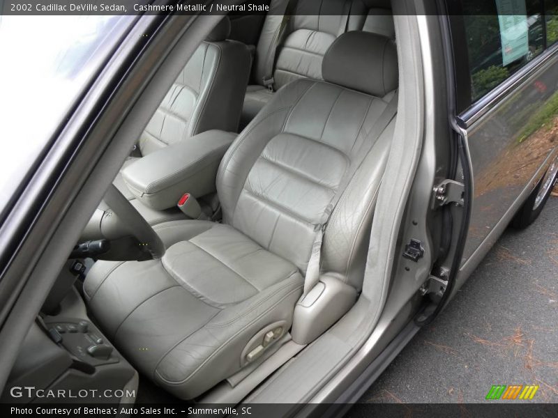 Cashmere Metallic / Neutral Shale 2002 Cadillac DeVille Sedan