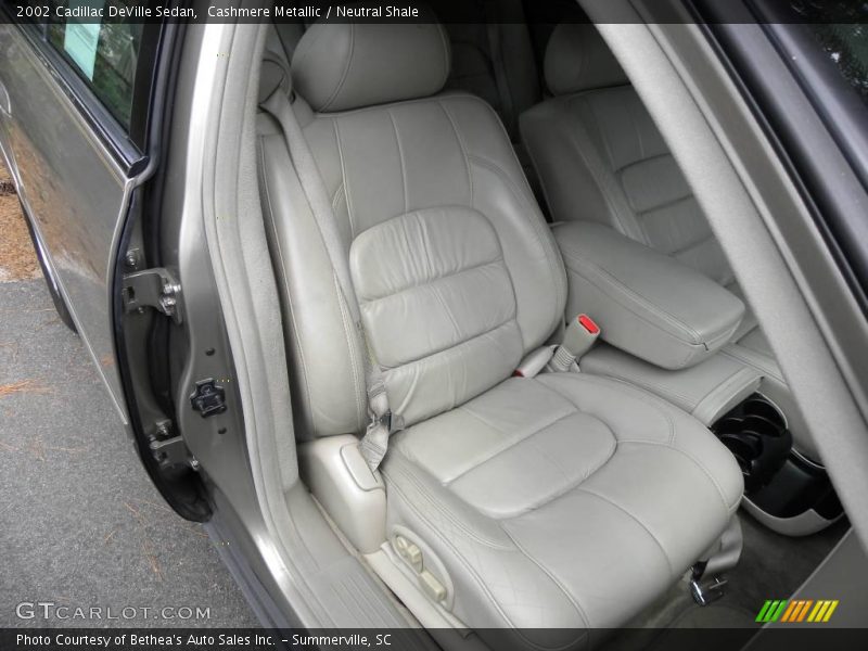Cashmere Metallic / Neutral Shale 2002 Cadillac DeVille Sedan