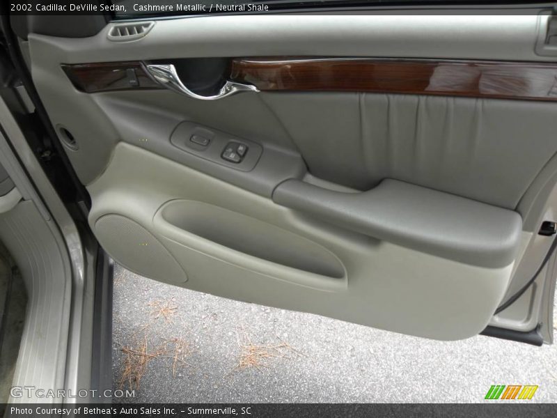 Cashmere Metallic / Neutral Shale 2002 Cadillac DeVille Sedan