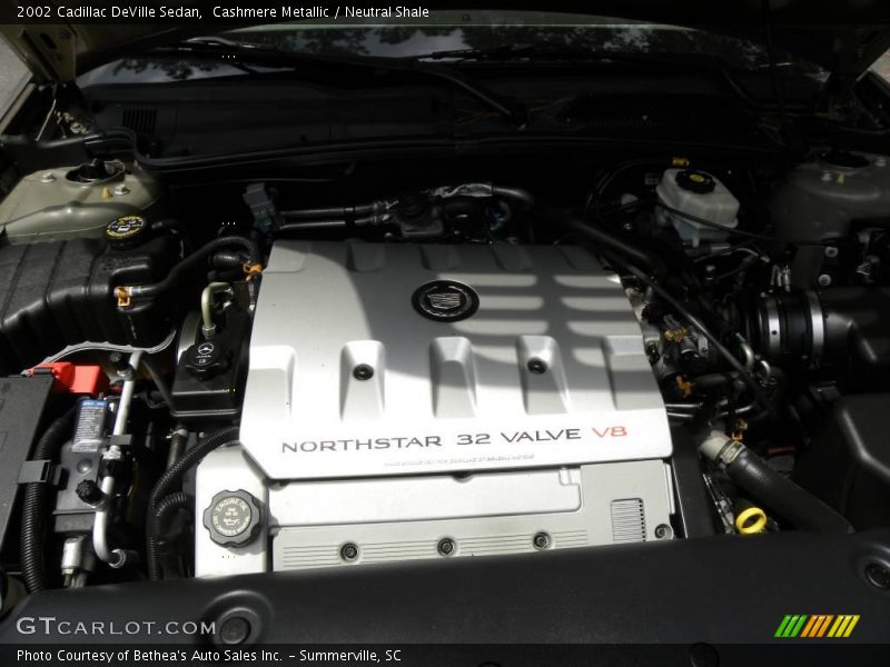 Cashmere Metallic / Neutral Shale 2002 Cadillac DeVille Sedan