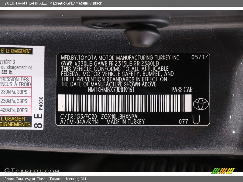 Magnetic Gray Metallic / Black 2018 Toyota C-HR XLE