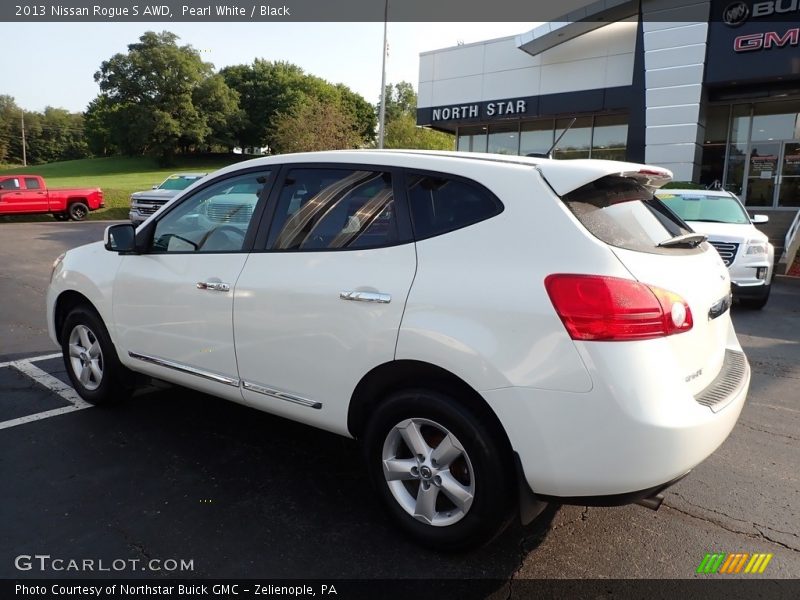 Pearl White / Black 2013 Nissan Rogue S AWD