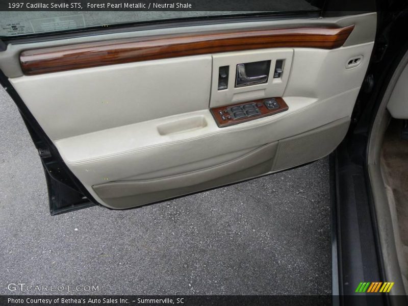 Forest Pearl Metallic / Neutral Shale 1997 Cadillac Seville STS