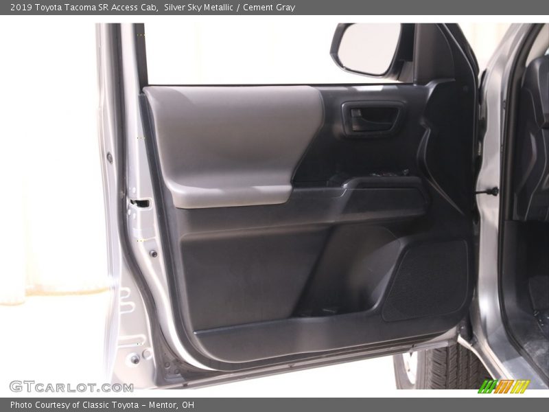 Silver Sky Metallic / Cement Gray 2019 Toyota Tacoma SR Access Cab