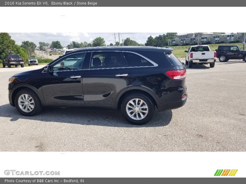 Ebony Black / Stone Beige 2016 Kia Sorento EX V6