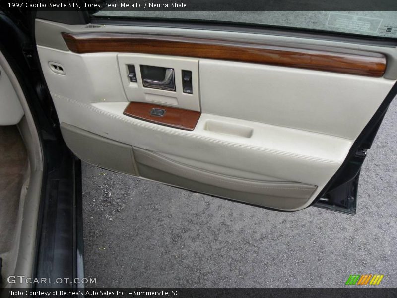 Forest Pearl Metallic / Neutral Shale 1997 Cadillac Seville STS