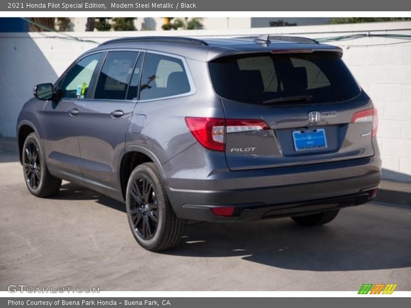 Modern Steel Metallic / Black 2021 Honda Pilot Special Edition