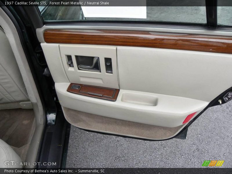 Forest Pearl Metallic / Neutral Shale 1997 Cadillac Seville STS