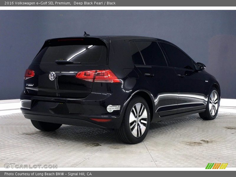 Deep Black Pearl / Black 2016 Volkswagen e-Golf SEL Premium