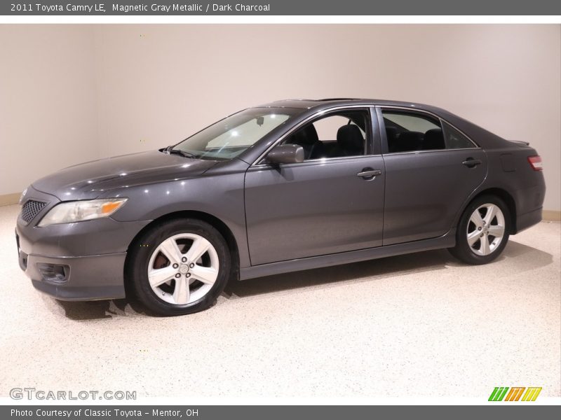 Magnetic Gray Metallic / Dark Charcoal 2011 Toyota Camry LE
